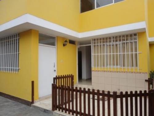 VENTA DE CASA EN CALLE COLÓN MIRAFLORES