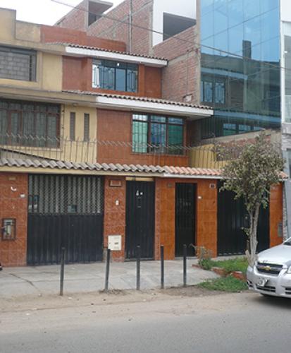 AV. METROPOLITANA CASA 4 PISOS - COMAS
