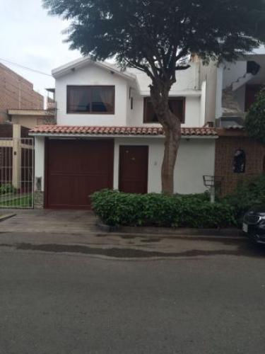 Venta de Casa en Jr. Los Minos - Surco