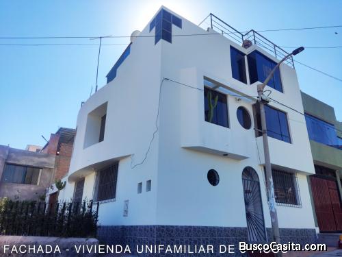 VENDO CASA DE 3 PISOS  EN LA CAMPIÑA I