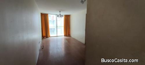 Venta de departamento (3 habitaciones y 2 baños)