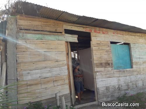 VENDO CASA DE 160 M2 FRENTE AL BALNEARIO PUNTA SAL, TUMBES