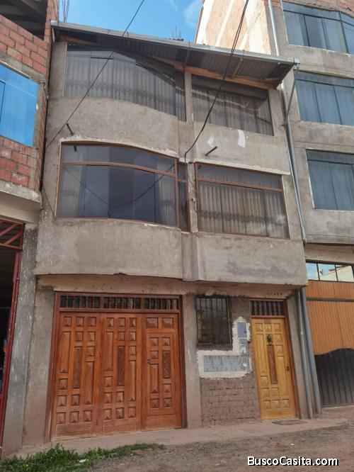 SE VENDE CASA DE 156m2 MUY CERCA DE LA VÍA DE EVITAMIENTO – SAN SEBASTIAN