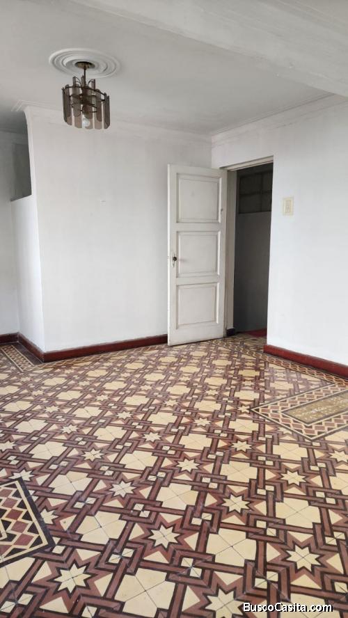 Vendo casa, segundo piso, en Mariscal Miller Lince.