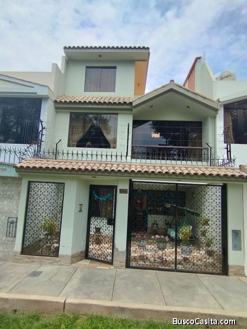 CASA EN VENTA EN PARQUE EL RECTOR EN SURCO