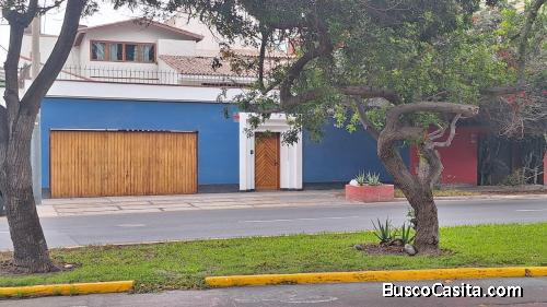 Vella casa en San Borja Norte cdra 12 380m2 Area Ocupada, parametros 5 pisos