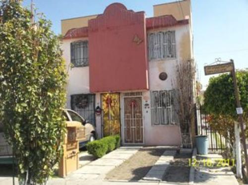 COACALCO, RINCONADA SAN FELIPE VENDOÓ TRASPASO CASA