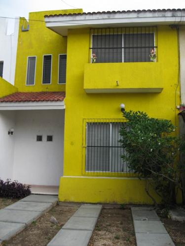 VENDO / RENTO BONITA CASA EN CANCUN