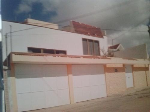 Excelente casa en Pachuca sobre avenida universidad
