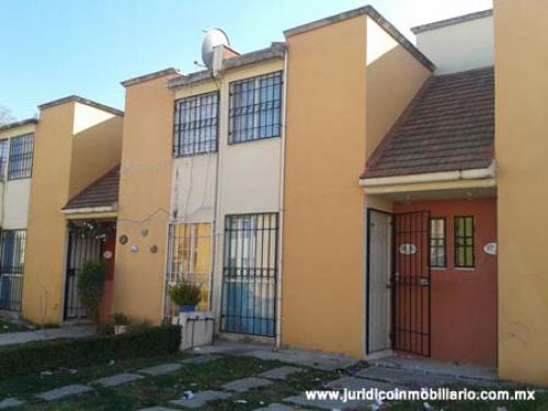 Se vende casa amplia en paseos de Chalco