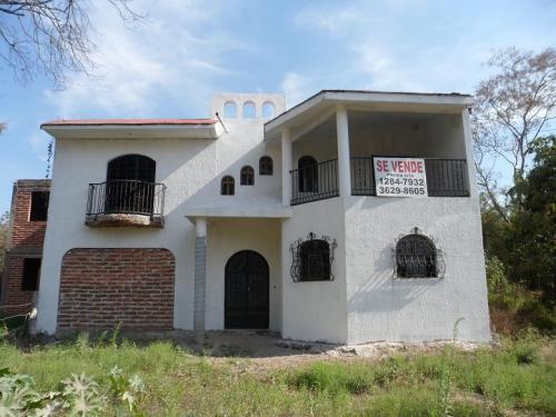 Casa en obra gris a buen precio en Cocula