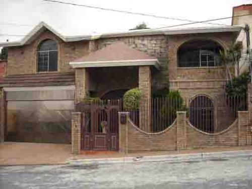 CASA DEL PASEO RESIDENCIAL. PRECIOSA Y DE OPORTUNIDAD.