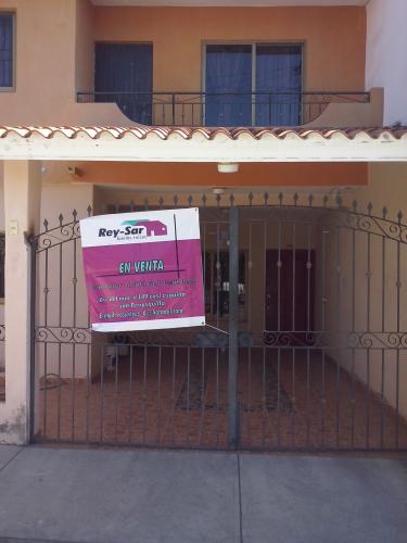 Hermosa y amplía casa!