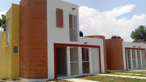 Casa en esquina con excedente