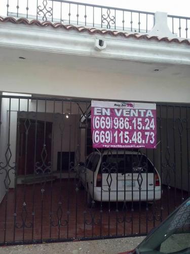 Amplia casa en Bugambilias