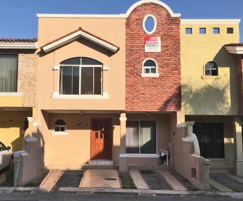 Casa Venta/ Plaza Guadalupe/ Zapopan