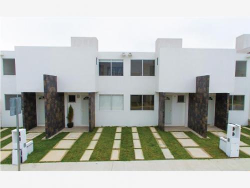 casa con vista del club de golf