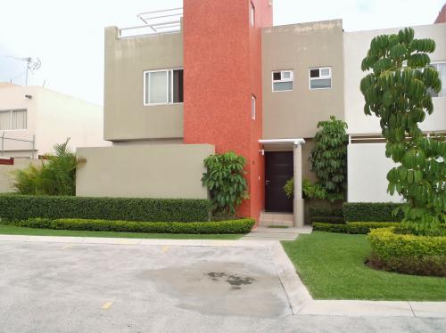BONITA CASA EN VENTA EN YAUTEPEC