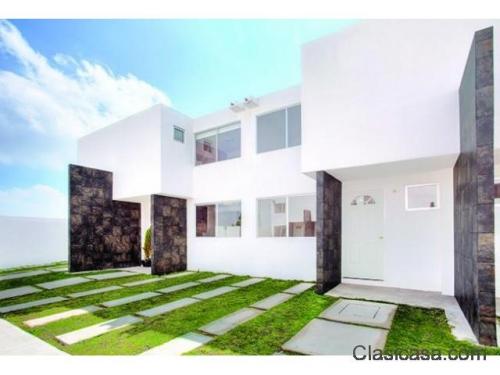 Casa con ¡ENTREGA INMEDIATA!