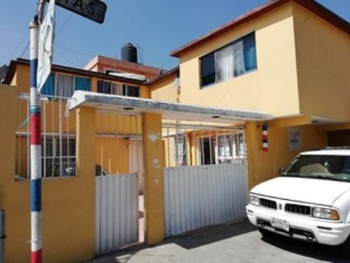 Casa cerca de todos los servicios