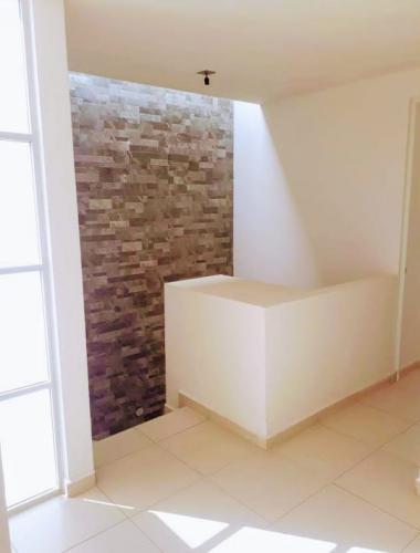 CASA NUEVA EN COTO AL SUR DE LA CIUDAD