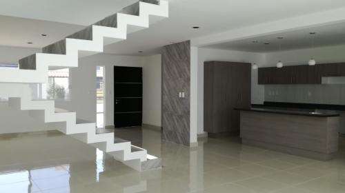 venta de casa en Residencial Santa Fe (camino a tlacote)