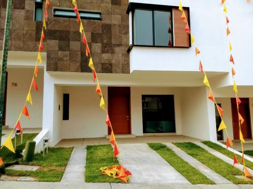 Disfrute de la tranquilidad Estrenando casa con seguro incluido