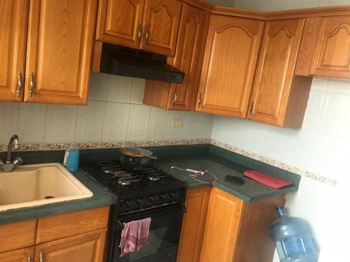 VENTA CASA AL NOR-ORIENTE, MAGNIFICAS CONDICIONES