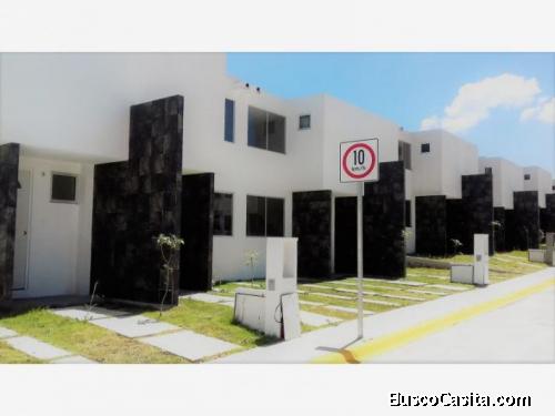 ¡BONITA CASA EN VENTA!
