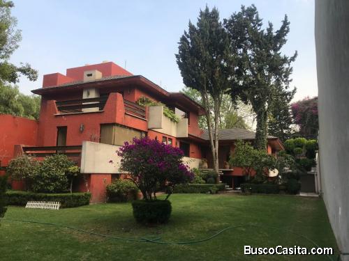 Espectacular Residencia a precio de Terreno.