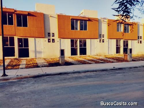 casa de 2 plantas,con 2 o 3 recámaras,en fraccionamiento