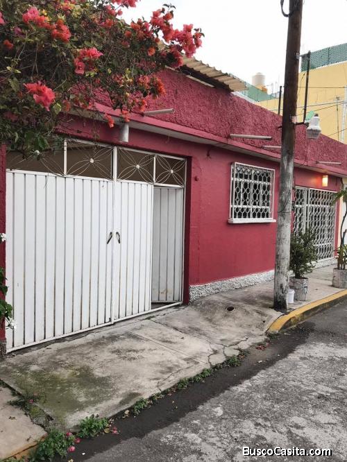 Venta de casa con departamento en san Juan de Aragon primer sección 