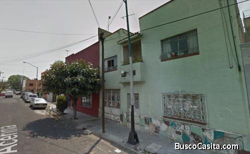 BONITA CASA DE 2 PLANTAS COL ESTRELLA REMATE BANCARIO