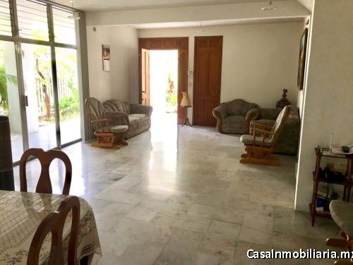 Bonita casa en Fraccionamiento Club Deportivo, Acapulco.