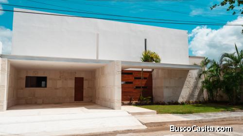 ¡HERMOSA RESIDENCIA EN LA MEJOR ZONA DE MÉRIDA!