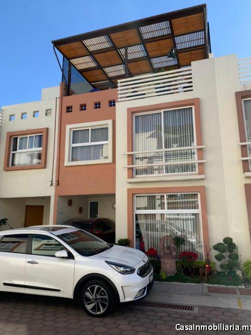 Bonita casa en condominio en Lomas Estrella