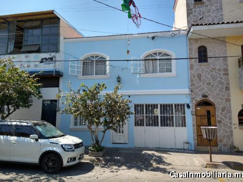 CASA EN VENTA COLONIA DEL FRESNO, A UNAS CUADRAS DEL MERCADO DE ABASTOS