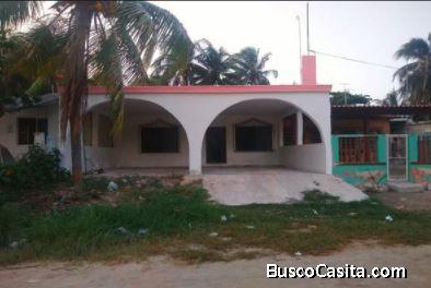 HERMOSA CASA EN CHELEM 