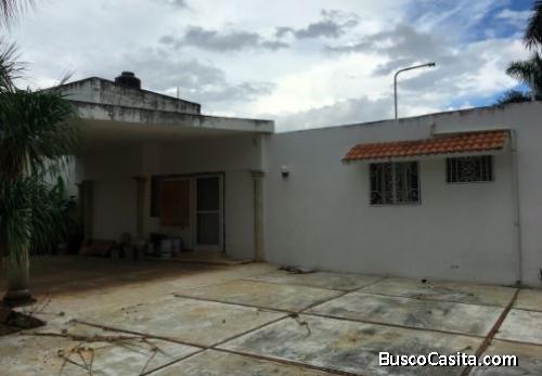 LINDA CASA EN LEANDRO VALLE 