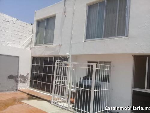 VENDO CASA EN LOMAS 6 HABITACIONES