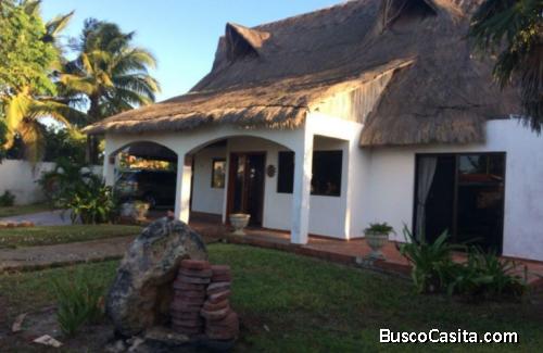 HERMOSA CASA EN CHELEM 