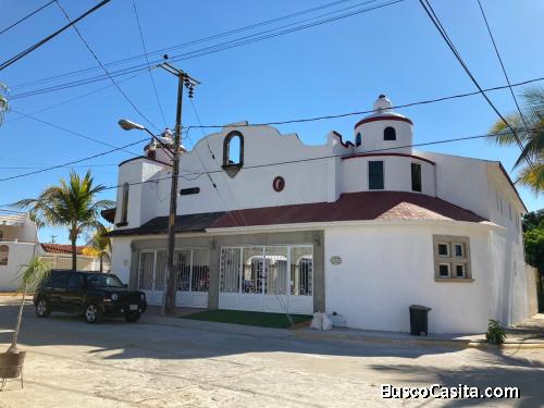 Casa en Acapulco Diamante, sobre Boulevard de las Naciones