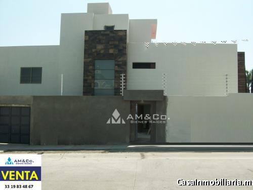 CASA NUEVA EN VENTA BUGAMBILIAS PRIMERA SECCIÓN $ 11700,000.00
