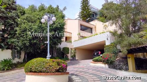 Venta de casa en condominio, dentro del Fraccionamiento Jardines en la Montaña.