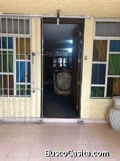 Excelente Ubicación, Funcional Casa en Valle de Los Pinos