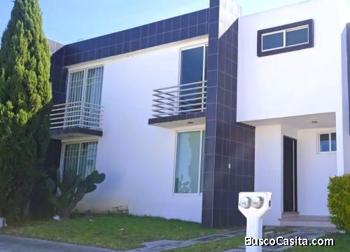 Casa nueva cerca de av. Amalia Solorzano con 3 habitaciones