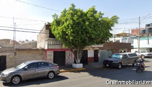 Casa con Locales Comerciales en Venta Juárez Pantitlán Nezahualcóyotl 