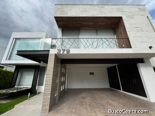 HERMOSA CASA EN VENTA EN FRACC. HACIENDA EL CAMPANARIO