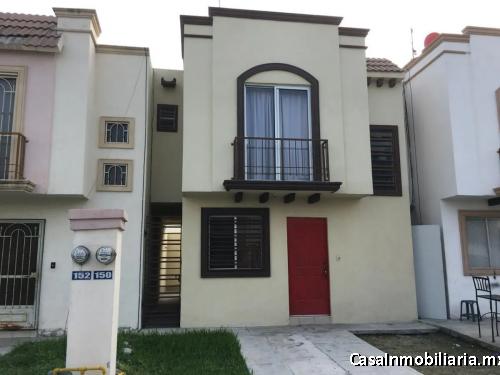 CASA EN VENTA EN LOS VIÑEDOS, SANTA CATARINA, NL