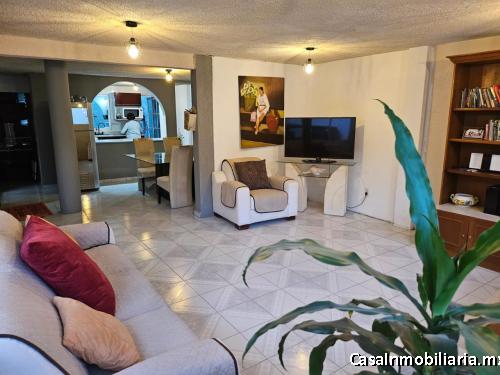 Hermosa Casa, Amplia, Ubicada en Lugar Céntrico y Seguro.